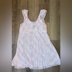 Vintage: Hillard & Hanson Sheer Lace Pale Pink Chemise with Rosette Straps
